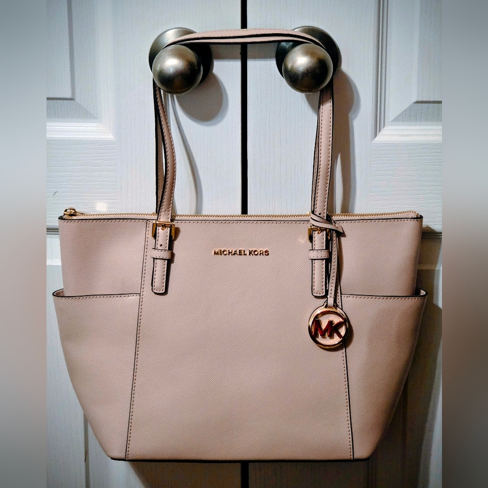 Jet Set Large Crossgrain Leather Top-Zip Tote bag Soft Pink